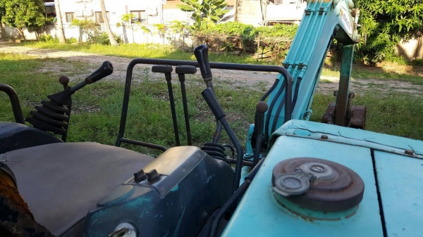 ขายแบคโฮ KOMATSU PC25-1 เอกสารสัญญาซื้อขาย รถพร้อมใช้ ราคาต่อรองได้ครับ