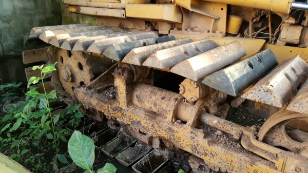 ขาย แทรคเตอร์ KOMATSU D20P-5 ตีนเป็ด ใช้งานได้ดี เครื่องดี ช่วงล่างเต็ม ราคาต่อรองได้ ขาย แทรคเตอร์ KOMATSU D20P-5 ตีนเป็ด ใช้งานได้ดี เครื่องดี ช่วงล่างเต็ม ราคาต่อรองได้