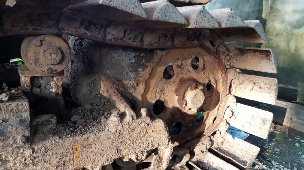 ขาย แทรคเตอร์ KOMATSU D20P-5 ตีนเป็ด ใช้งานได้ดี เครื่องดี ช่วงล่างเต็ม ราคาต่อรองได้ ขาย แทรคเตอร์ KOMATSU D20P-5 ตีนเป็ด ใช้งานได้ดี เครื่องดี ช่วงล่างเต็ม ราคาต่อรองได้