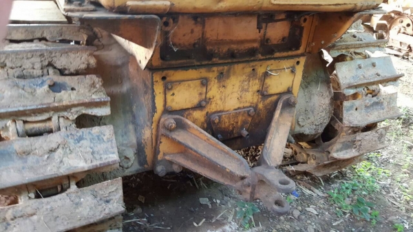 ขาย แทรคเตอร์ CAT D4 รถใช้งานอยู่เป็นประจำ เครื่องดี ช่วงล่างเต็ม เอกสารสัญญาซื้อขาย