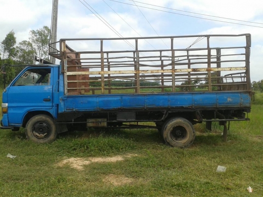 หกล้อสวยๆๆมาแล้วนะครับเครื่อง100แรง เสิรมแหนบ พร้อมบรรทุกแล้วนะ หกล้อสวยๆๆมาแล้วนะครับเครื่อง100แรง เสิรมแหนบ พร้อมบรรทุกแล้วนะ