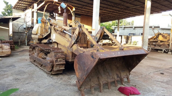 ขายแทรคเตอร์ KOMATSU D50S-16 เอกสารสัญญาซื้อขาย รถพร้อมใช้ ราคาต่อรองได้