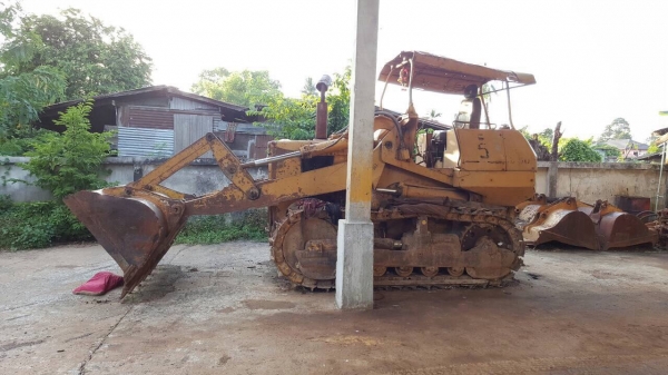 ขายแทรคเตอร์ KOMATSU D50S-16 เอกสารสัญญาซื้อขาย รถพร้อมใช้ ราคาต่อรองได้