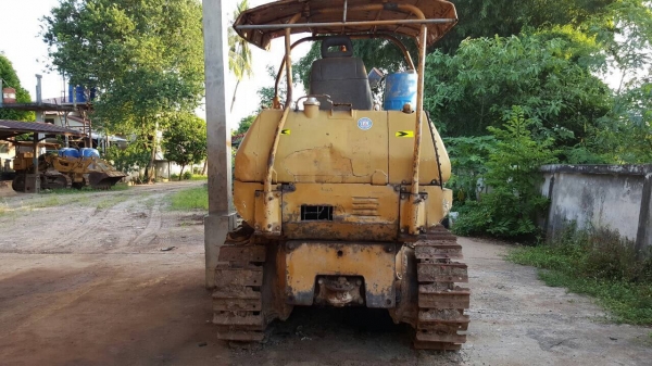 ขายแทรคเตอร์ KOMATSU D50S-16 เอกสารสัญญาซื้อขาย รถพร้อมใช้ ราคาต่อรองได้