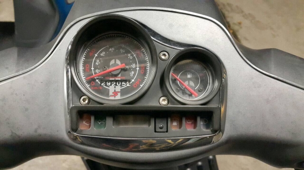 New vespa150s ieปลายปี2012 ตัวลิมิเต็ด