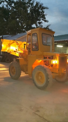 รถตักล้อยางเอวอ่อนสวยๆครับโทร0827407148 รถตักล้อยางเอวอ่อนสวยๆครับโทร0827407148