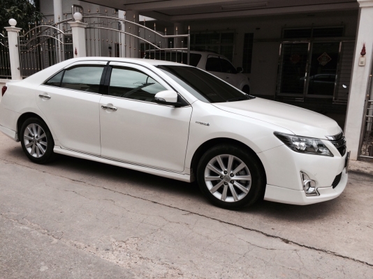 ขายโตโยต้า คัมรี่ ปี 2012 ไฮบริด เนวิกเกเตอร์ ตัว top สุด เบาะหลังปรับไฟฟ้า