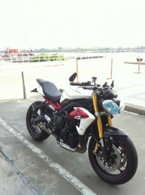 ขาย Triumph Street Triple R ปี 2013