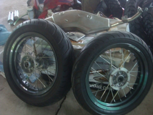 KAWASAKI KLX150สภาพใหม่มากวิ่ง800โลมีของแถมหลักหมื่น