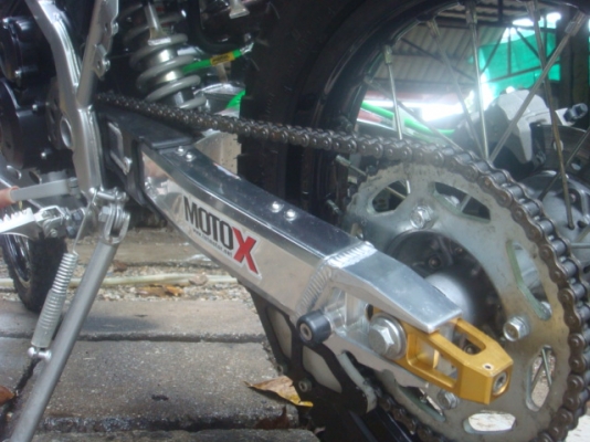 KAWASAKI KLX150สภาพใหม่มากวิ่ง800โลมีของแถมหลักหมื่น