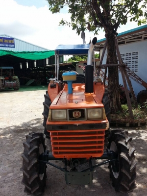 คูโบต้า L1-26 4 WD 2 เพลา สภาพดีพร้อมใช้งานครับ