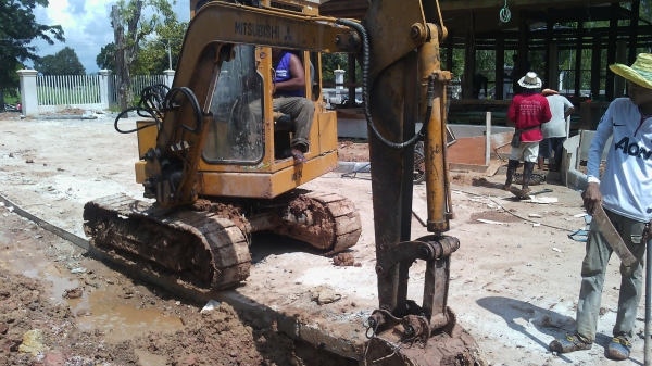 ขายรถแบ็คโฮ MITSUBISHI 50 u