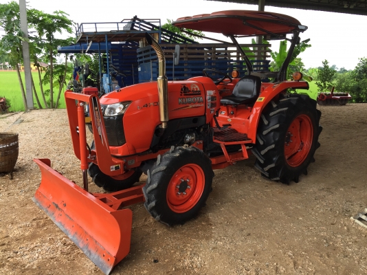 ขายรถไถคูโบต้า 47 แรงทำงาน 1,400 ชั่วโมง รถไร่ไม่เคยลงนาพร้อมอุปกรณ์ ราคา 398,000 บาทสนใจโทร 081-9136451