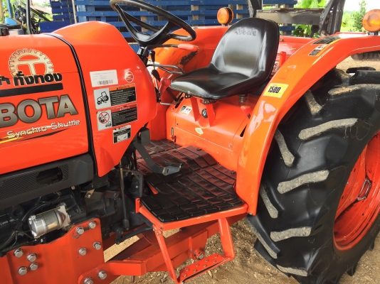 ขายรถไถคูโบต้า 47 แรงทำงาน 1,400 ชั่วโมง รถไร่ไม่เคยลงนาพร้อมอุปกรณ์ ราคา 398,000 บาทสนใจโทร 081-9136451 ขายรถไถคูโบต้า 47 แรงทำงาน 1,400 ชั่วโมง รถไร่ไม่เคยลงนาพร้อมอุปกรณ์ ราคา 398,000 บาทสนใจโทร 081-9136451