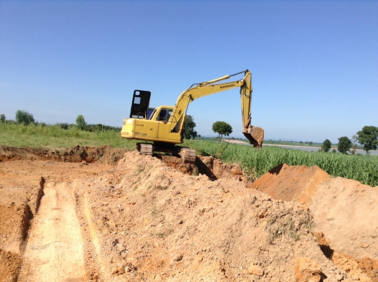 ขาย KOMATSU 120-6 สภาพเก่านอก รถสวย ไฟฟ้าครบ เครื่องปั้มดี เยี่ยม เอกสารใบอินวอยซ์