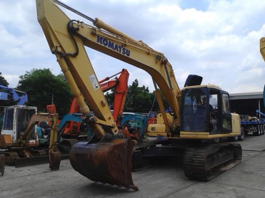 ขายรถแมคโคร  KOMATSU PC 210 - 6 LC  ( ขายถูก )