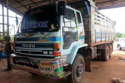 ขายดั้ม2เพลา ร็อกกี้240 พ.เพาเวอร์ เบรกทิฟฟี่ ภายในสวย สภาพพร้อมใช้งาน เอกสารพร้อมโอน สนใจโทร 090-8588220คุณนะ 093-3258446คุณบิว หรือเข้าดูสินค้าอื่นๆได้ที่ www.truck.in.th/498 หรือเพจFacebook ณรงค์ ซื้อขายรถมือสอง (เว็บไซต์ส่วนตัว) หรือFacebook ตลาดรถมือ