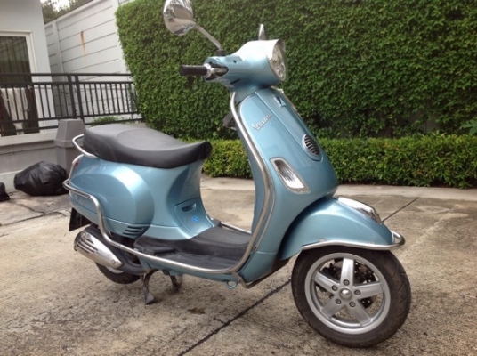 Vespa lx 125 ie สีฟ้าสวยๆ ทะเบียนพร้อมโอนภาษีหมดปี59