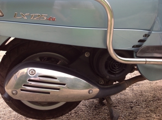 Vespa lx 125 ie สีฟ้าสวยๆ ทะเบียนพร้อมโอนภาษีหมดปี59
