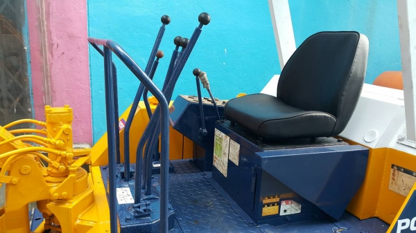 รถขุด KOMATSU รุ่น PC10-5- แทรกเหล็ก มือสองญี่ปุ่น สวย สลักแน่น ทุกส่วน มือถือ/LINE ID: 0818753444 รถขุด KOMATSU รุ่น PC10-5- แทรกเหล็ก มือสองญี่ปุ่น สวย สลักแน่น ทุกส่วน มือถือ/LINE ID: 0818753444