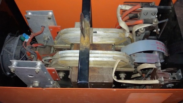 ตู้เชื่อมพลัง PA-300AD