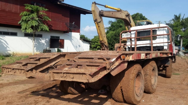 ขายด่วนรถเทนเลอรหลง 2เพลาถอดกำลังเอาไว้เครือง170แรง ขายด่วนรถเทนเลอรหลง 2เพลาถอดกำลังเอาไว้เครือง170แรง