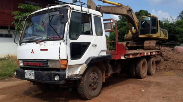 ขายด่วนรถเทนเลอรหลง 2เพลาถอดกำลังเอาไว้เครือง170แรง ขายด่วนรถเทนเลอรหลง 2เพลาถอดกำลังเอาไว้เครือง170แรง