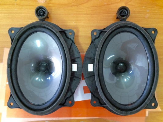 ขายลำโพง 6x9 ติดรถยนต์พร้อมเสียงแหลม toyota camry เดิมๆ