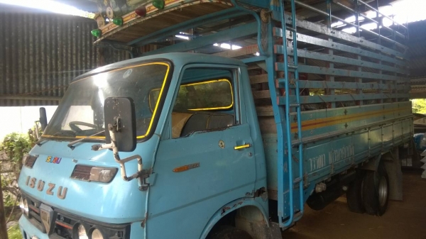 ขายด่วน Isuzu 100 แรง เครื่องเดิม เกียร์ร๊อค ใช้งานได้ดีคับผม