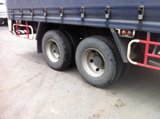 รถ10ล้อตู้ผ้าใบ ปี56 ยาว7.8เมตร 300แรงม้า