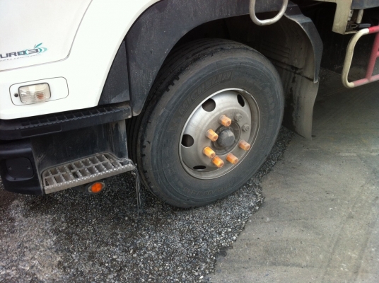 รถ10ล้อตู้ผ้าใบ ปี56 ยาว7.8เมตร 240แรงม้า