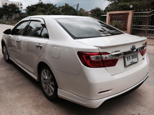 ขายโตโยต้า คัมรี่ ปี 2012 ไฮบริด เนวิกเกเตอร์ ตัว top สุด