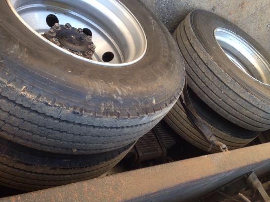 HINO.  MEGA. ซีรี่500 344แรง hi speed.  ปี56 สภาพเดิมๆสวยขั้นเทพรถวิ่งน้อย ราคาต่อลองได้ที่หน้างาน 089-7088772