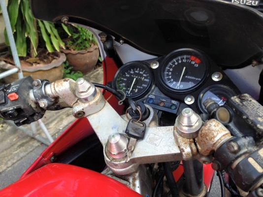 NSR150 RR ตากลม  มีทะเบียนไม่ขาดต่อ 59