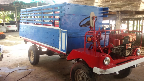 อีแต๋น เครื่องคูโบต้าอีที110งามๆ ราคา65000บาทโทร0813655997อำพร พาเจริญ อยู่ อ คลองขลุง จ กำแพงเพชร ราคานี้ยังต่อลองได้อีกนะครับ