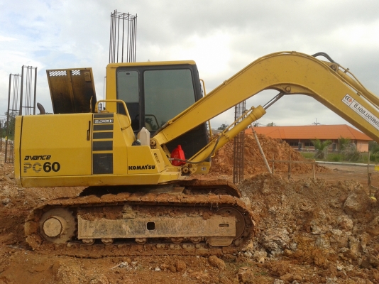 KOMATSU PC 60-6