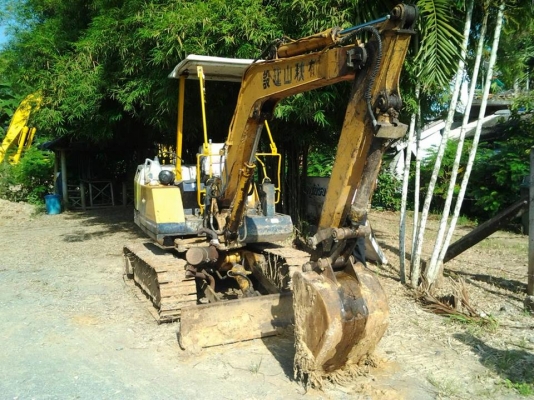 ลดราคาด่วนๆครับ KOMATSU PC30 รุ่น 5 (เจ้าของขายเองครับ ไม่ผ่านนายหน้า) ลดราคาด่วนๆครับ KOMATSU PC30 รุ่น 5 (เจ้าของขายเองครับ ไม่ผ่านนายหน้า)