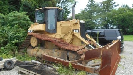 ขายรถดันดิน D5H สภาพสวยพร้อมใช้นำเข้าจาก Japan สนใจติดต่อ อำพล 090-9694506, 080-3031241