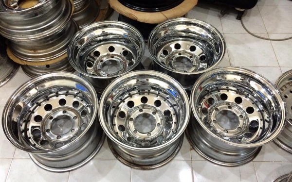 ล้อเหล็กแท้ USA ขอบ 15x10 ET-45 6 รูกระบะ ออฟลึก 6 นิ้ว มี 5 วง ประมูลจากญี่ปุ่น