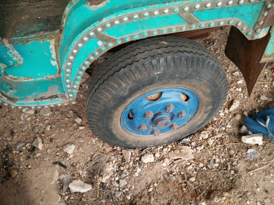 ขาย รถนวดข้าวตู้ 7ฟุต เครื่องisuzu 185 แรง เฟื้องfหน้าหลัง