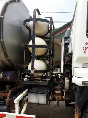 รถบรรทุกน้ำมันดีเซล -ถังขนาด18,000 ลิตร