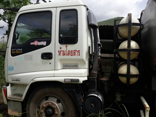 รถบรรทุกน้ำมันดีเซล -ถังขนาด18,000 ลิตร