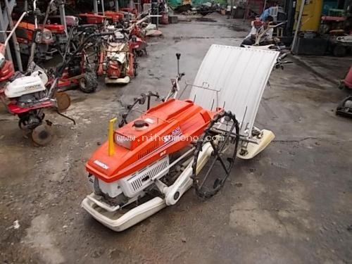 รถปลูกข้าวดำนาแบบเดินตาม  KUBOTA  S1-2S รหัสสินค้า : 80803189  Line ID: nihonmono  หรือเพิ่มเติมไดที่ www.nihonmono.com