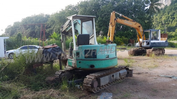 รถแบคโฮ MITSUBISHI MX45 รถแบคโฮ MITSUBISHI MX45