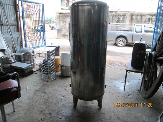 ถังแรงดันแสตนเลสหนา   ราคาถูก  ขาย3800บาทครับ