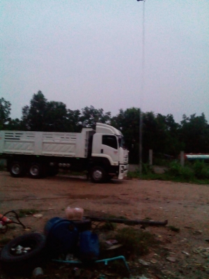 รถอีซูซุ 10 ล้อดั้ม FXZ 360 แรงม้า. ปี 54   สนใจติดต่อ  081 - 6079515