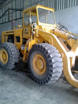 ขายรถตัก KOMATSU JH65 เอวอ่อน สภาพพร้อมใช้ ต่อแขนเรียบร้อย ตักขึ้นสิบล้อได้ครับ