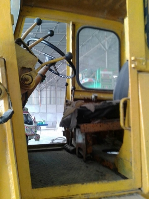 ขายรถตัก KOMATSU JH65 เอวอ่อน สภาพพร้อมใช้ ต่อแขนเรียบร้อย ตักขึ้นสิบล้อได้ครับ ขายรถตัก KOMATSU JH65 เอวอ่อน สภาพพร้อมใช้ ต่อแขนเรียบร้อย ตักขึ้นสิบล้อได้ครับ