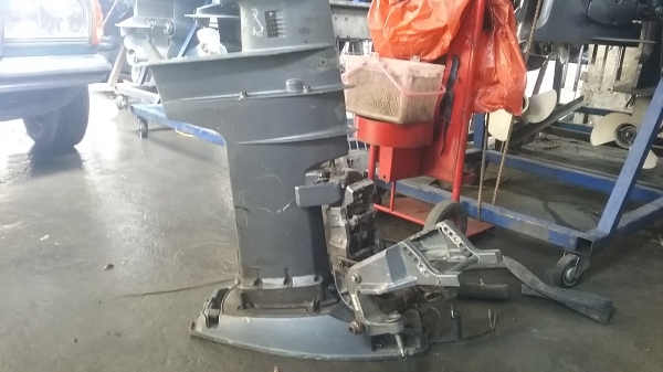 ขายเกียร์ yamaha 30hpสามสูบเก่าญี่ปุ่น ขายเกียร์ yamaha 30hpสามสูบเก่าญี่ปุ่น