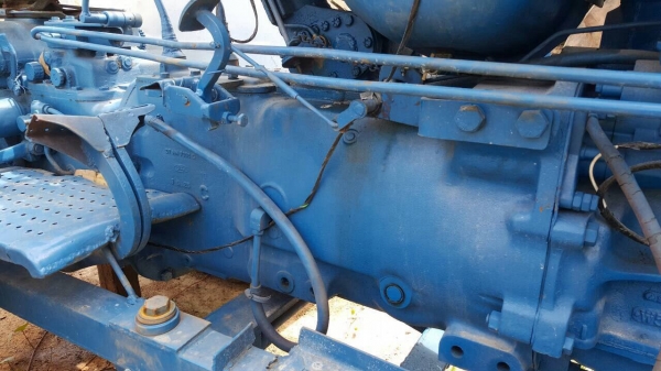 ขายรถไถ FORD 6600 T5 สภาพพร้อมใช้งาน อุปกรณ์มีผาน 3 และผานดันหน้า เอกสารเล่มทะเบียนครบ